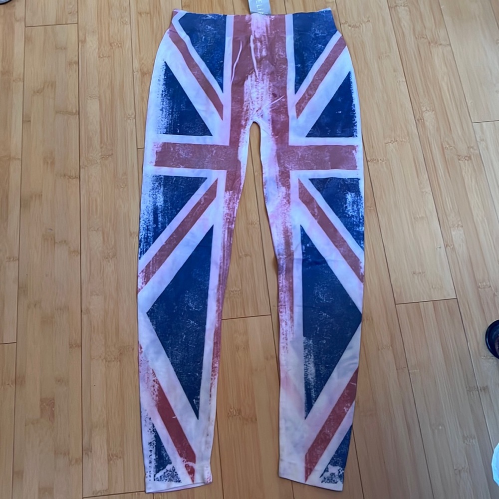 Delia’s Union Jack leggings, OS, NWT
